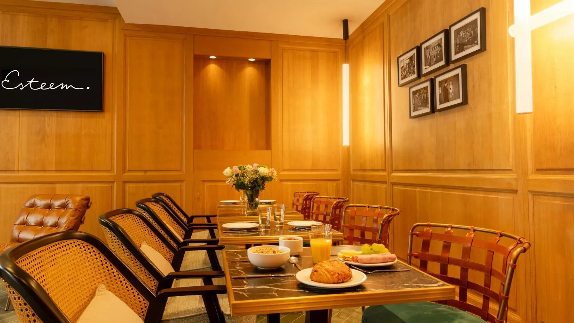 Carina Tour Eiffel Hotel 4*